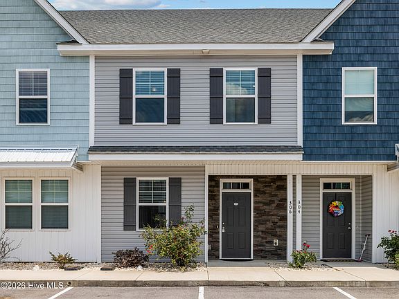 2nd image of 306 Starfish Ln