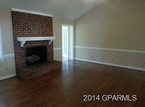 4th image of 604 River Hill Dr