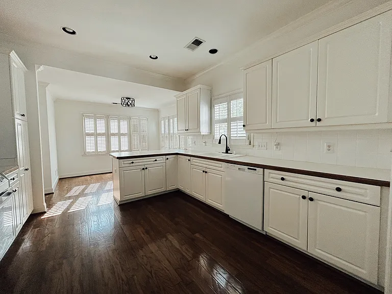 4205 Vestview Cir — Photo 16