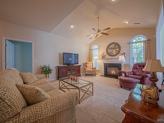 2nd image of 3817 Middletown Way