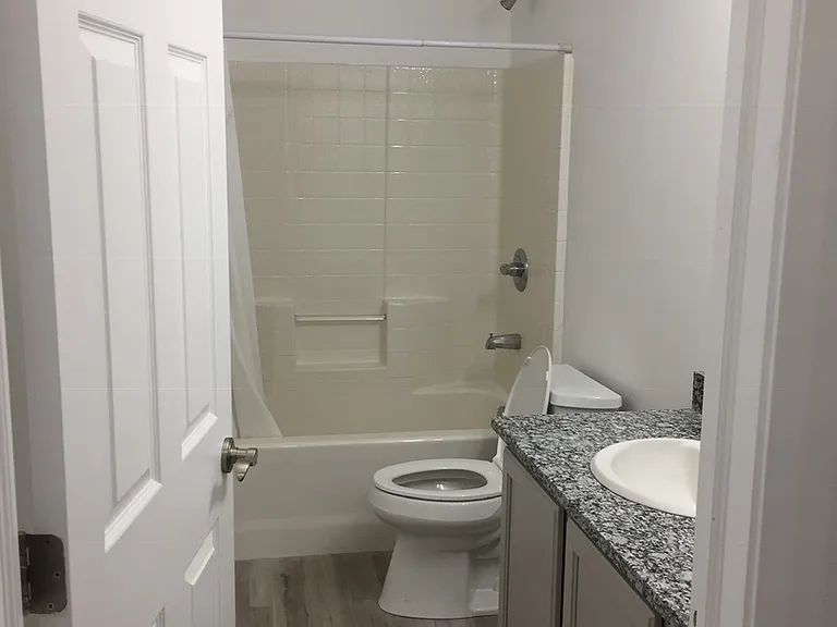 311 N 700 W #1 — Photo 5