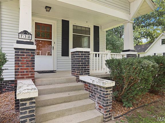 2nd image of 738 Hale Ave