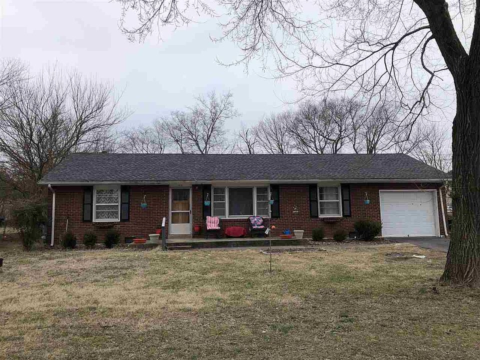 1st image of 1241 N Lee Dr