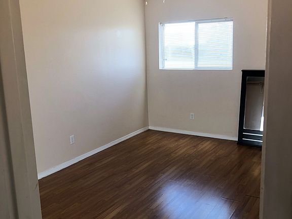 4th image of 1000 Sellers Dr NE APT 11