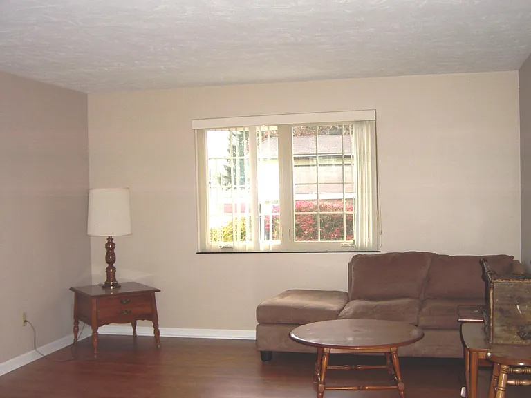 144 Taft Ave NE — Photo 12