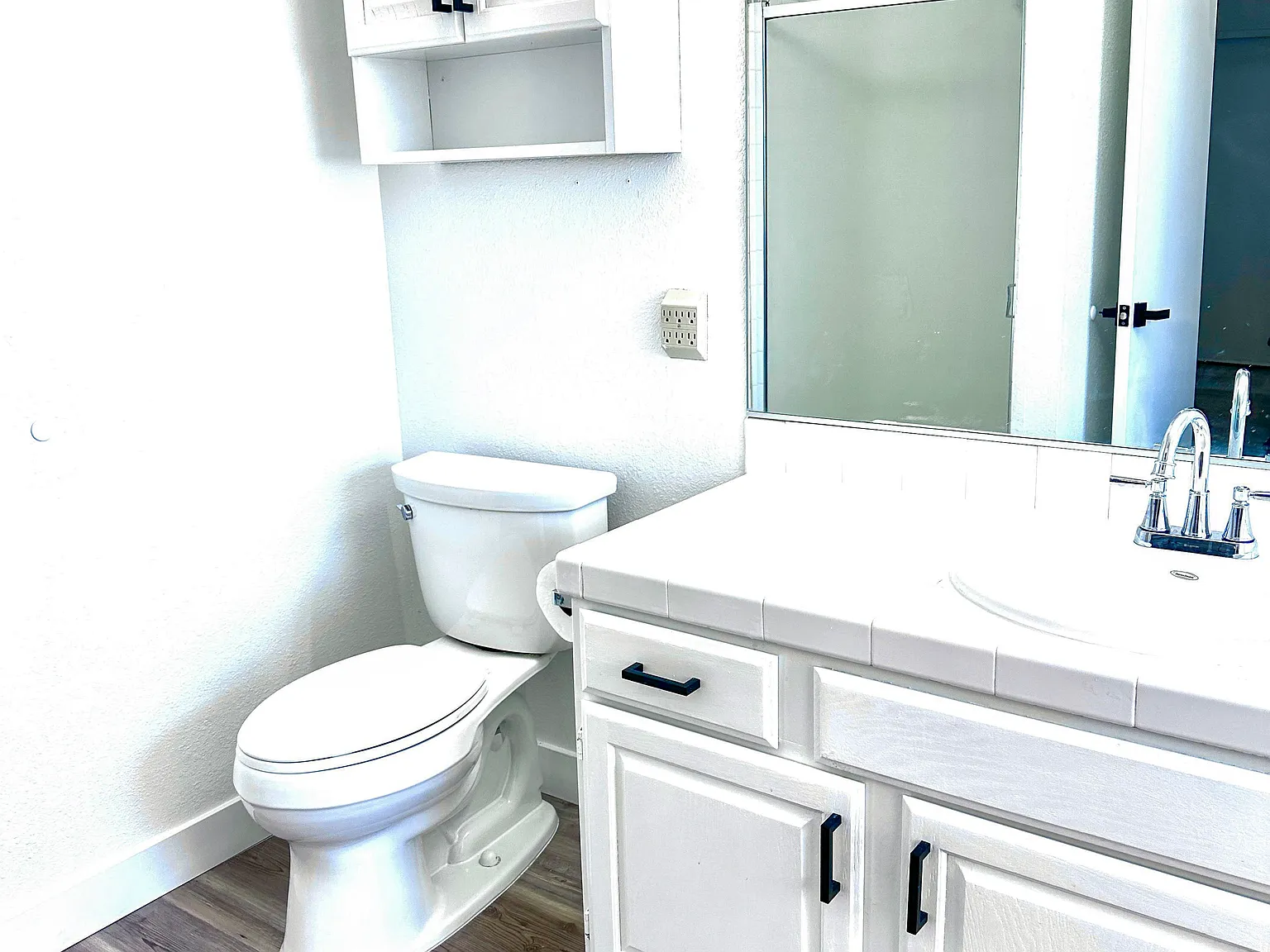 4 bed, 3.0 bath, 1692 sqft, $1,048 — Photo 2