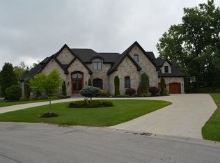 77 Brownstone Ct, East Amherst, NY 14051