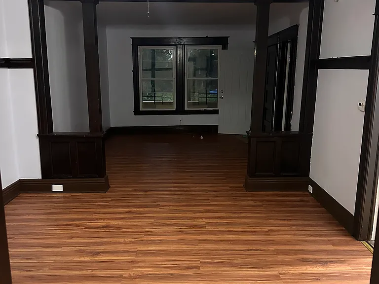 49 Brewster St #1 — Photo 3