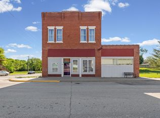 200 S Union St #2, Mc Louth, KS 66054
