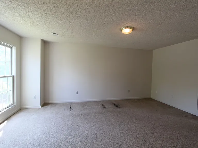 1036 John Hancock Pl — Photo 2