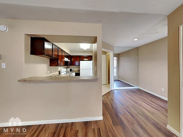 12500 Sandpiper Dr #122 — Photo 3