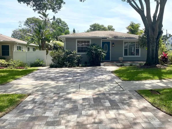 4825 14th St N, Saint Petersburg, FL 33703