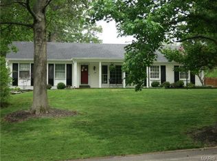 345 Nantucket Dr, Ballwin, MO 63011