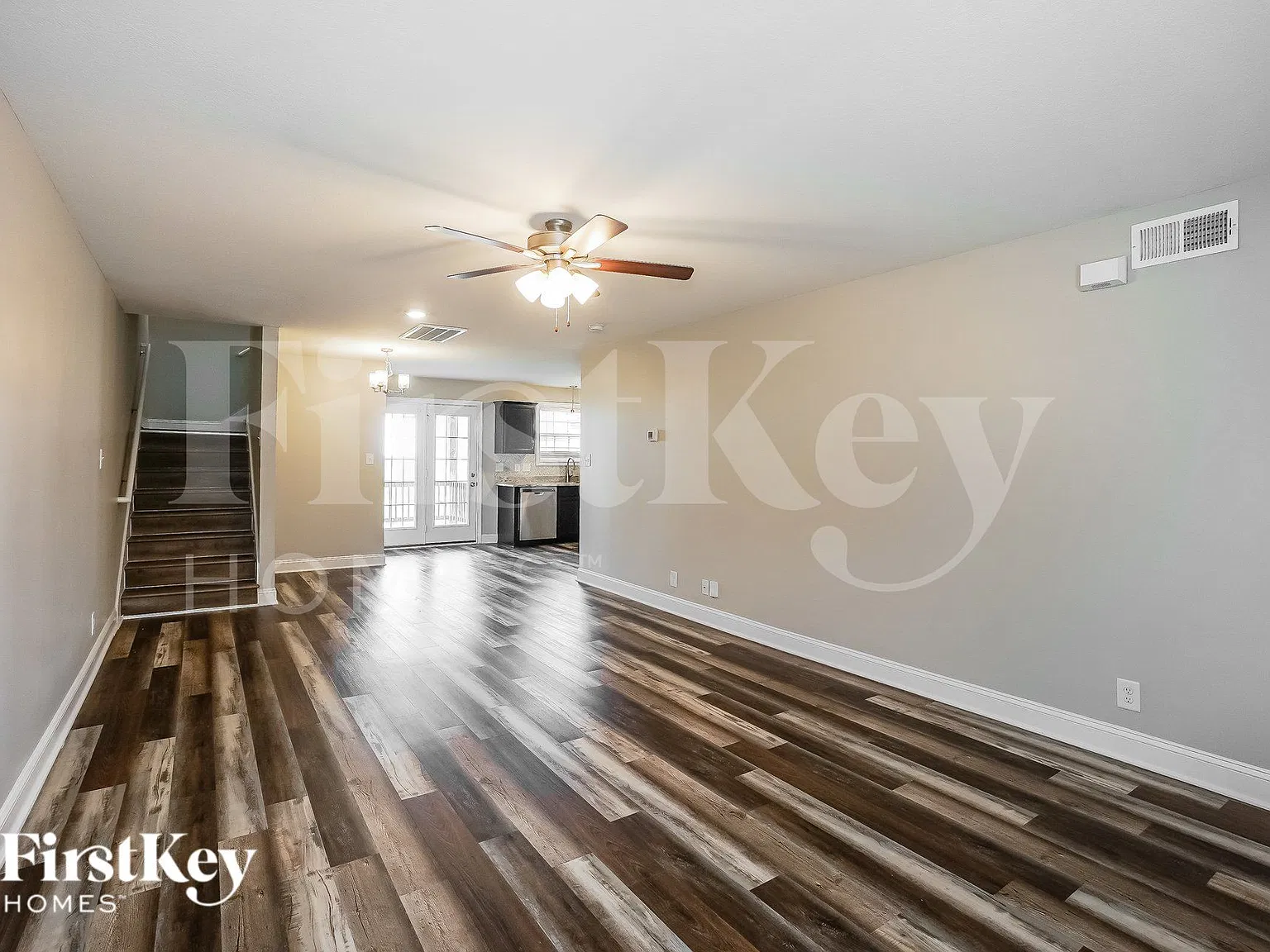 3 bed, 2.5 bath, 1642 sqft, $1,880 — Photo 3