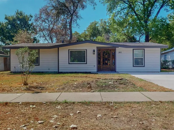 202 Wallace Dr, Garland, TX 75041