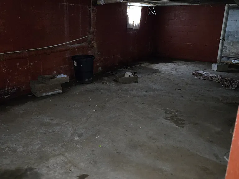813 N 81st St #1 — Photo 23