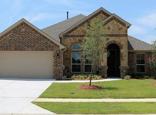 205 Palomino Rd, Lake Dallas, TX 75065