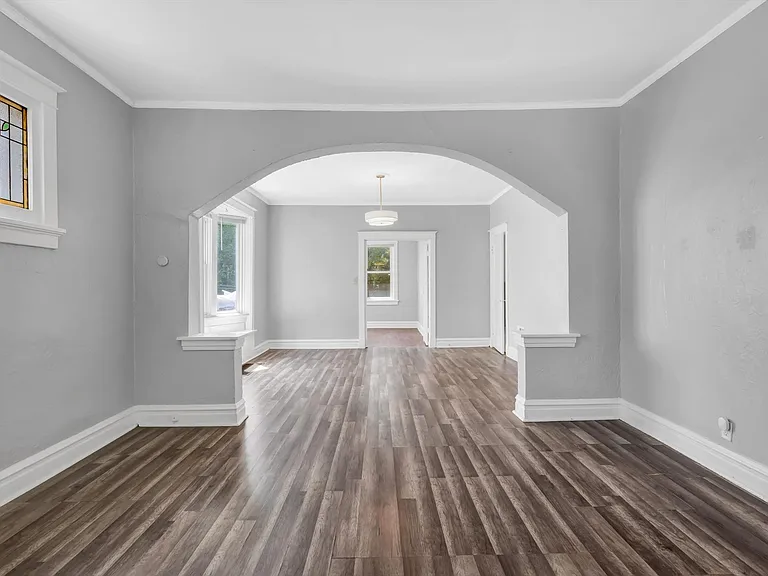 1223 Gruner Pl — Photo 24