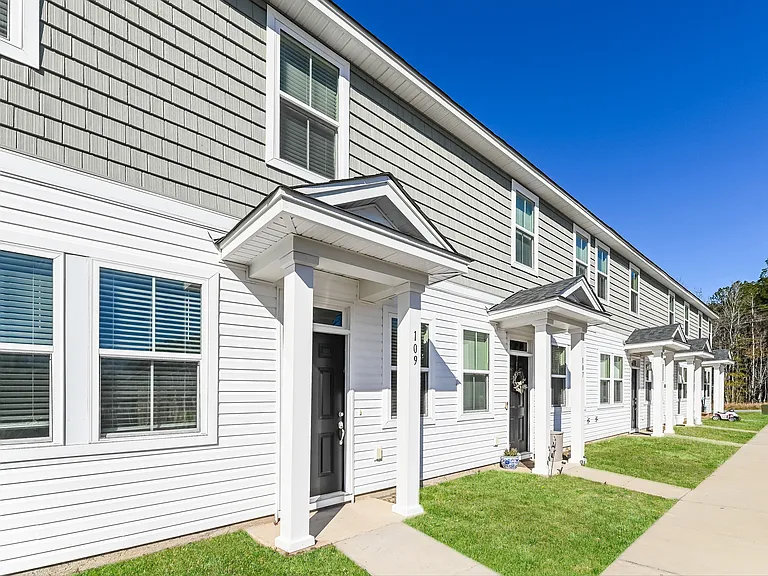 109 Morning Line Dr — Photo 2