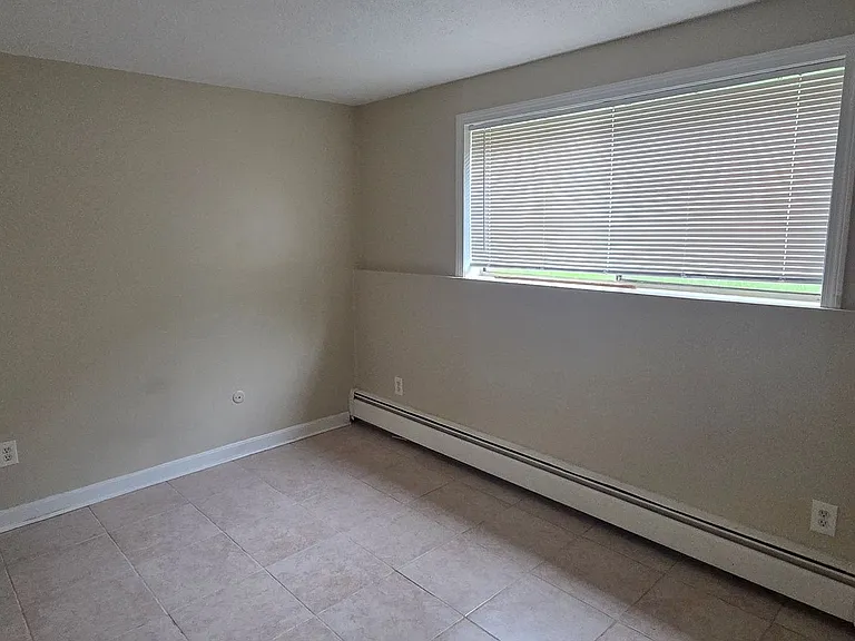 11 Lancelot Ct #7 — Photo 10