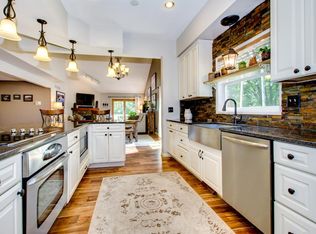 4850 Valley Forge Ln N, Plymouth, MN 55442