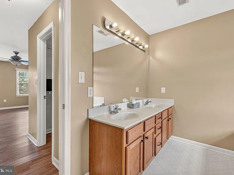 33 Wild Rose Dr — Photo 6