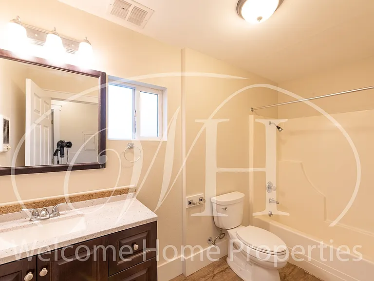 108 SE 6th St — Photo 30