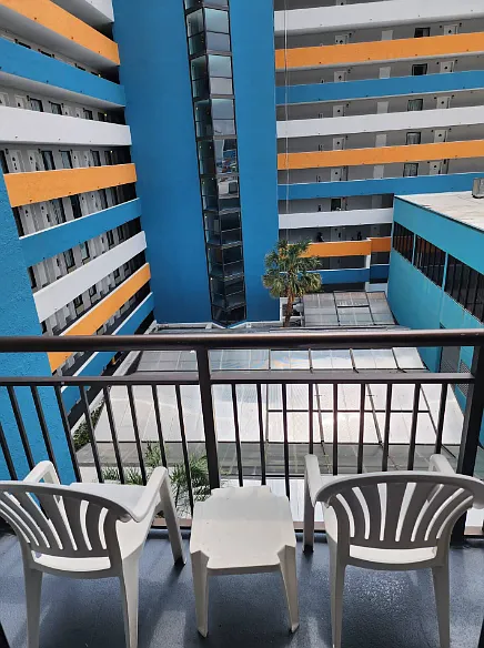 Studio, 360 sqft, $1,100 — Photo 4