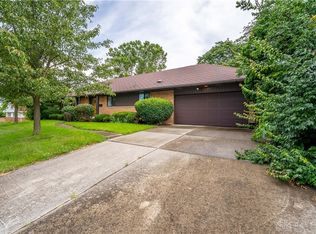 221 Stuckhardt Rd, Dayton, OH 45426