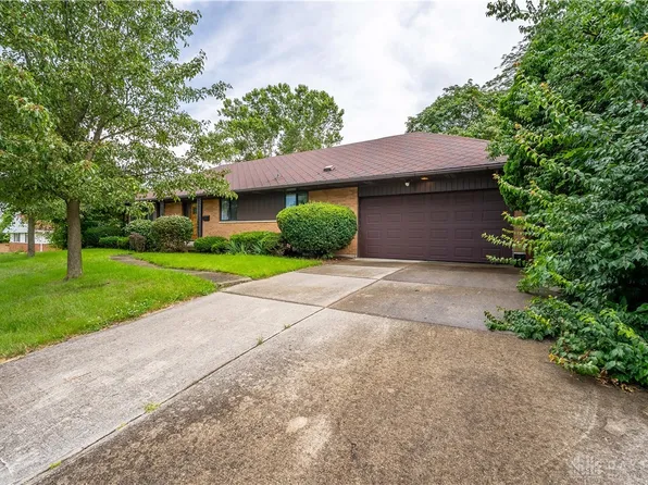 221 Stuckhardt Rd, Dayton, OH 45426