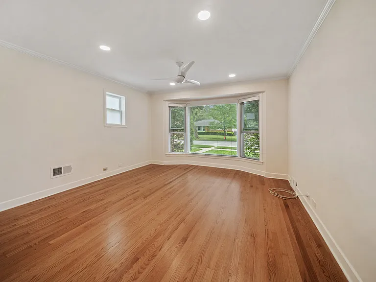5320 Suffield Ct — Photo 5