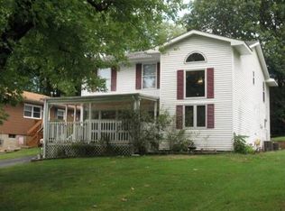 4040 Bayview Dr, Decatur, IL 62521