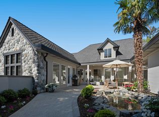 833 164a St, Surrey, BC V4A9C1