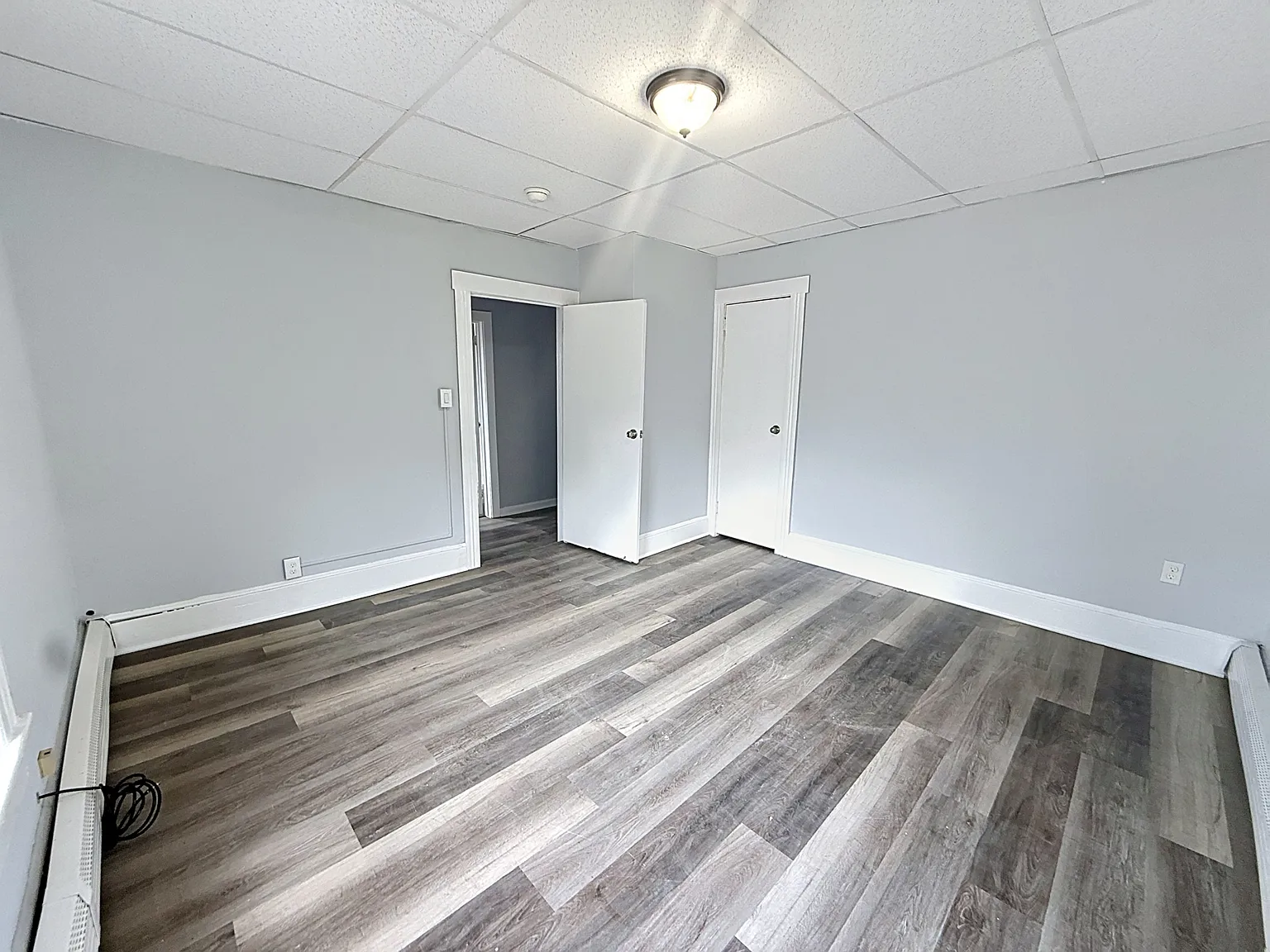 2 bed, 950 sqft, $2,200 — Photo 4