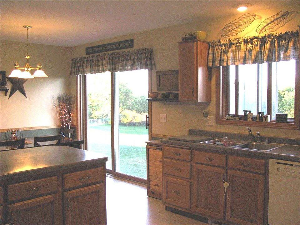 1st image of 227 Greenbush Dr