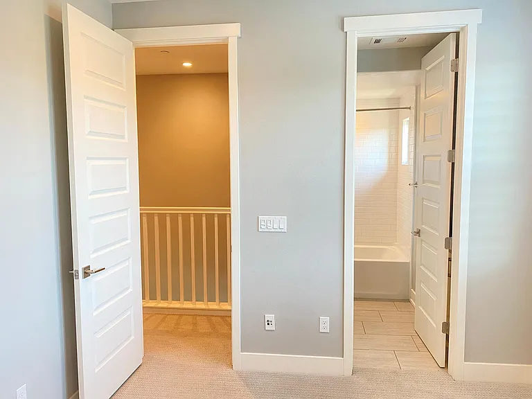 645 E Evelyn Ave — Photo 12