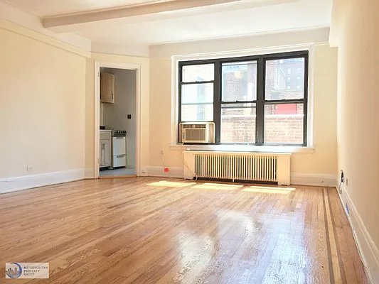 Rented by Metropolitan Property Group | media 1