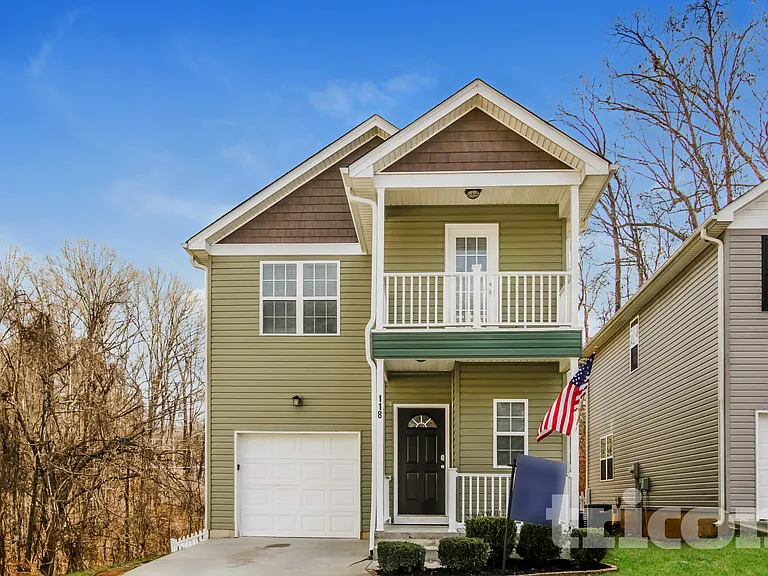 118 Lookout Point Pl — Photo 1