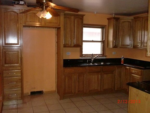 4th image of 7613 S Lockwood Ave