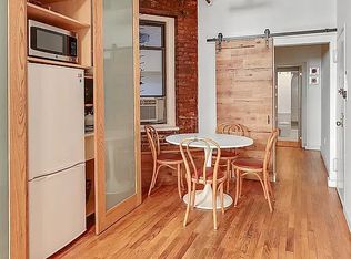 252 E 7th St #1B, New York, NY 10009