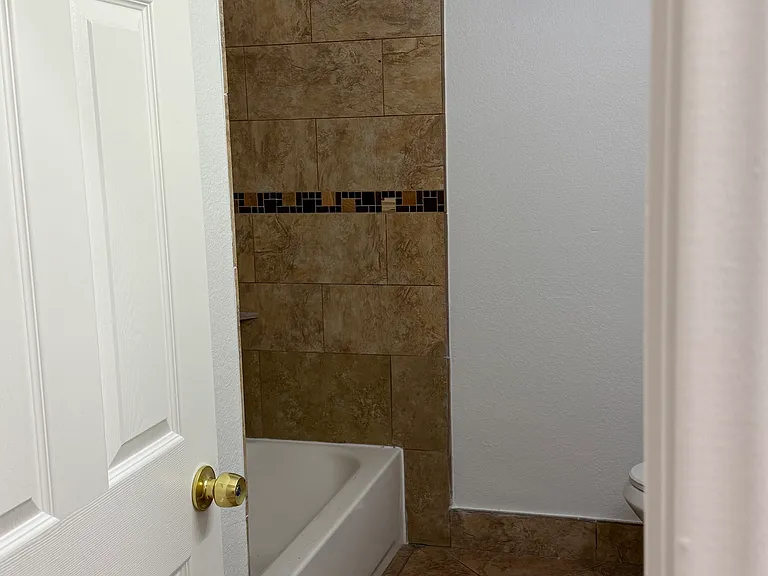 4820 Patterson Ave — Photo 21