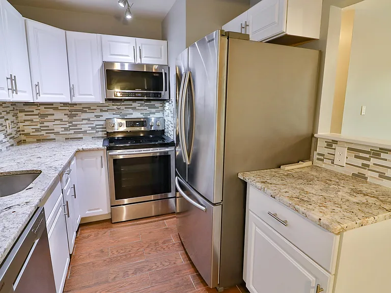 13111 Wonderland Way #1 — Photo 20