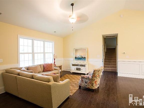 4th image of 412 Tasha Terrace