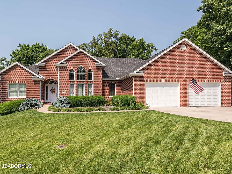 1st image of 3220 Winchester Ct