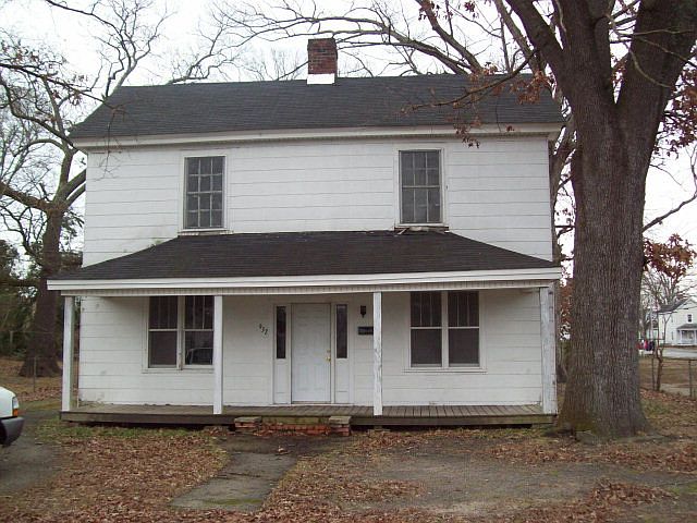 1st image of 932 Vance St