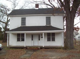 932 Vance St, Roanoke Rapids, NC 27870