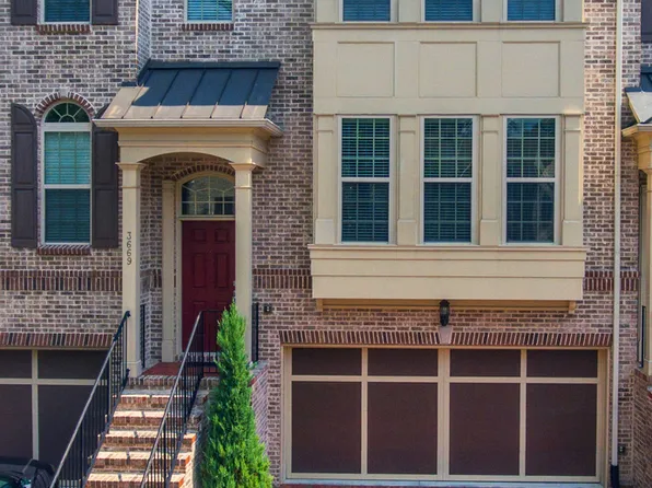 3669 E Paces Walk, Atlanta, GA 30326