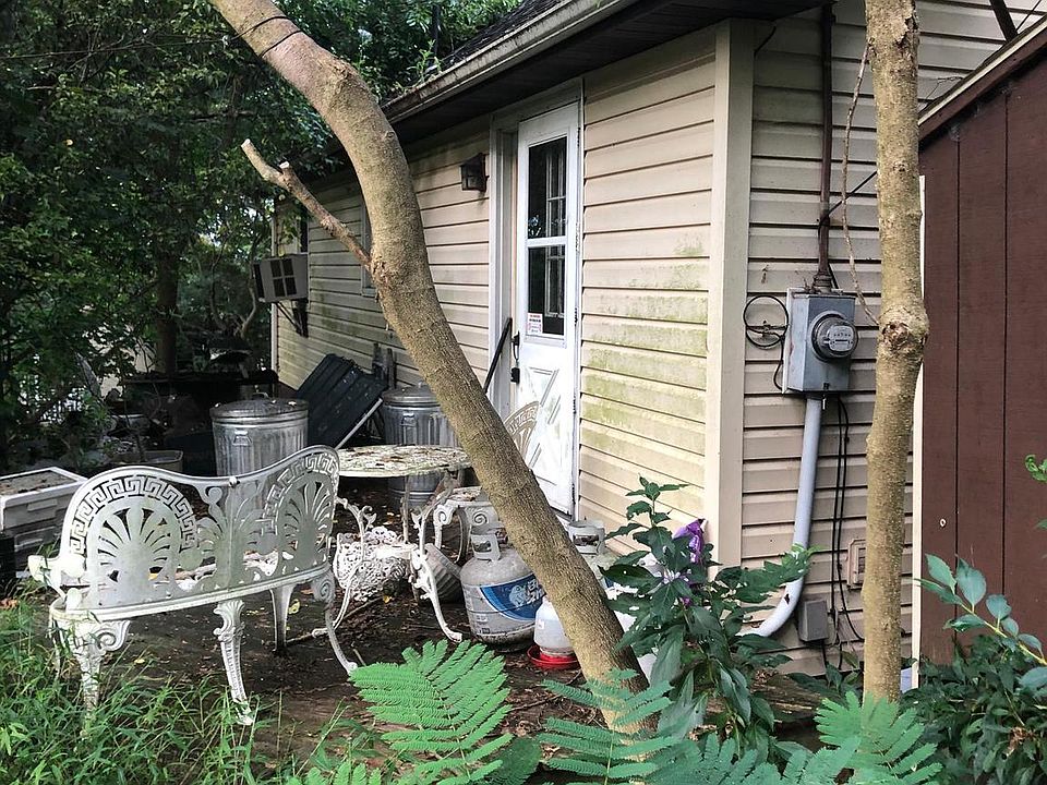 2nd image of 4 Crusher Rd