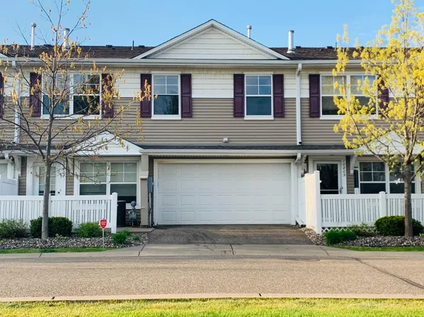 10807 Kingsfield Ln, Woodbury, MN 55129