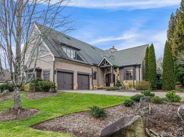 581 Walnut Valley Pkwy, Arden, NC 28704